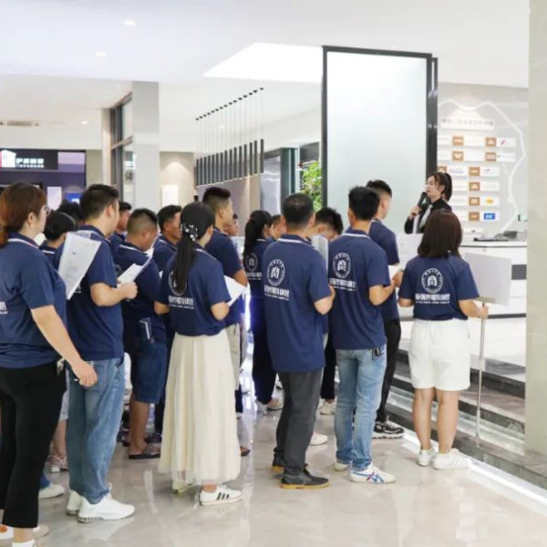 伊盾门窗精准赋能，成就大商丨伊盾商学院四大体系化培训强势赋能终端！