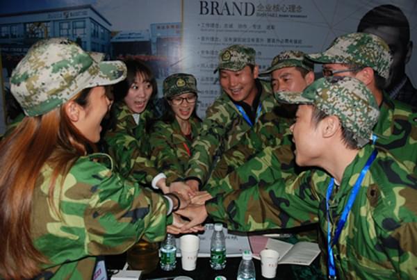 佛山铝合金门窗加盟哪家好？伊盾门窗好